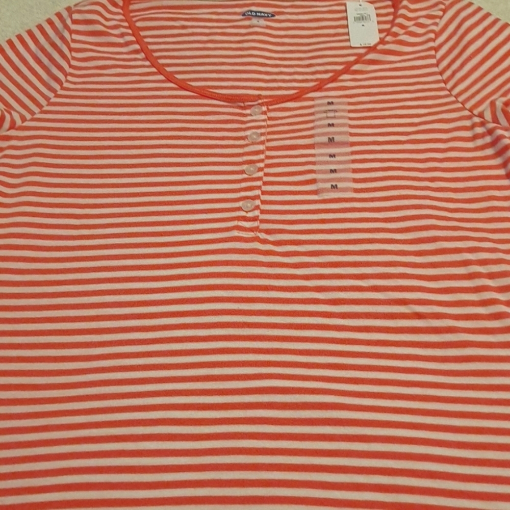 Old Navy Short sleeve Tee